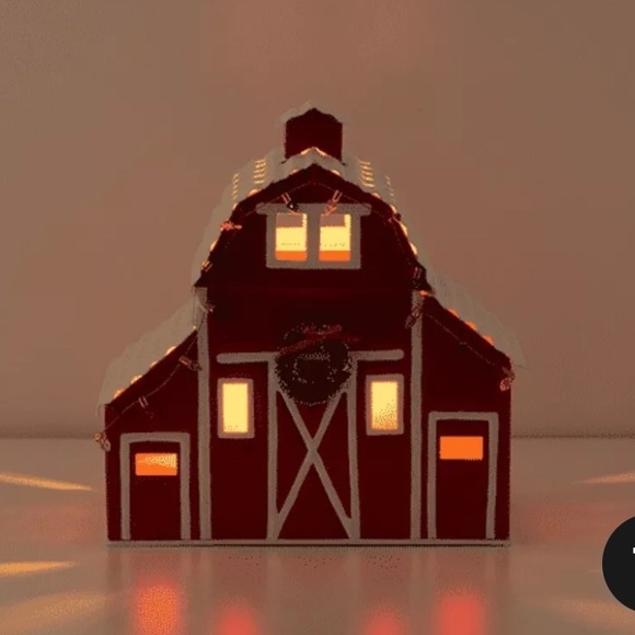Retired Scentsy Christmas Barn 🎄 - Picture 1 of 7